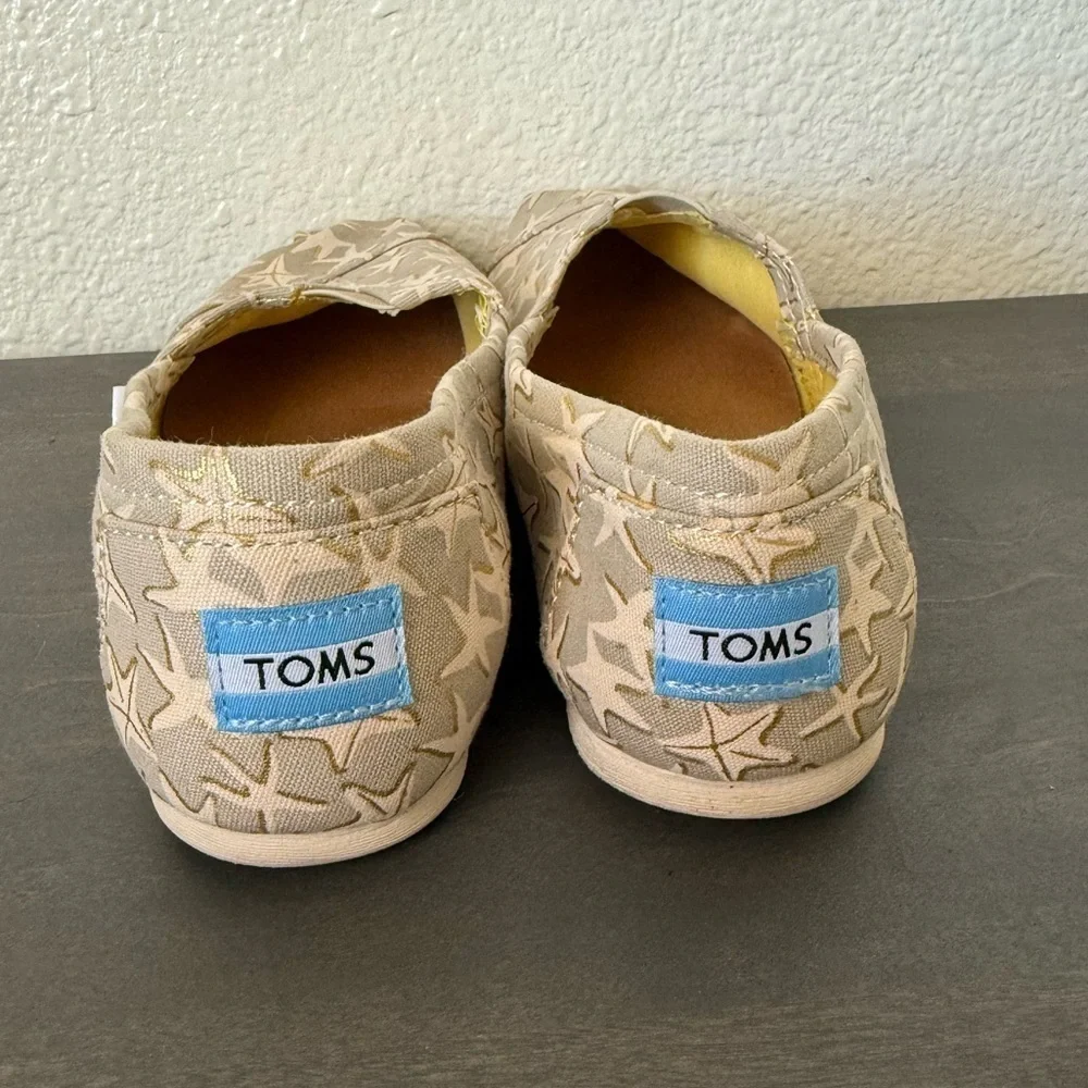 Toms Classic Starfish Women’s Slip-On Size 7